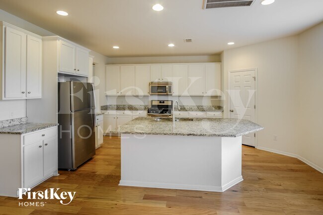 Photo - 318 Beachgrass Ln