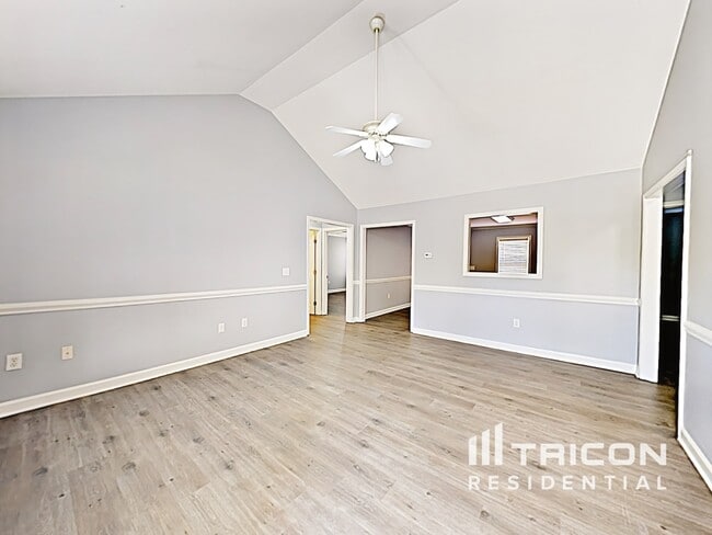 Photo - 1670 Red Bird Cir SE