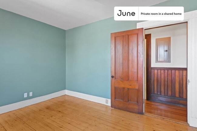 Photo - Room in Shared 4 bed/2 bath home Unidad B