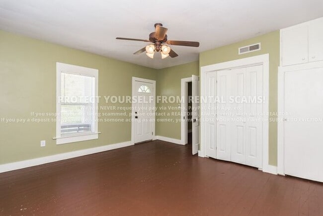 Photo - 369 Steele Rd