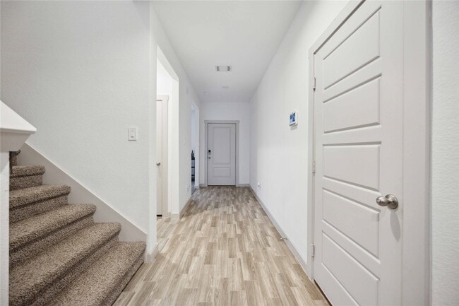 Photo - 303 William Ln