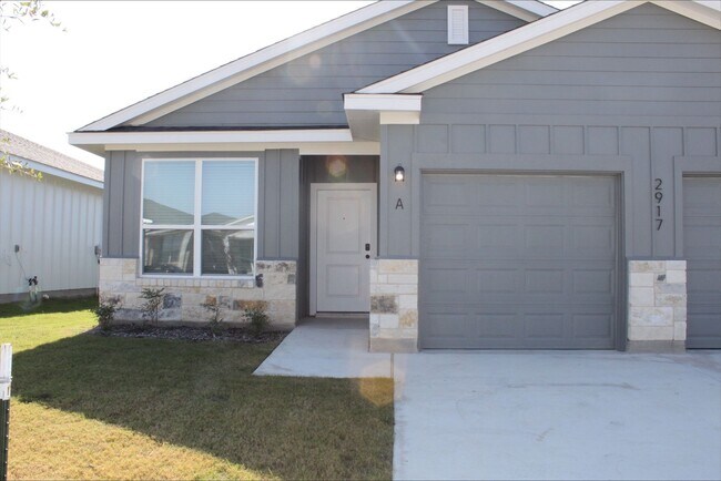 Building Photo - 2917 Quail Rdg Ln Unit A