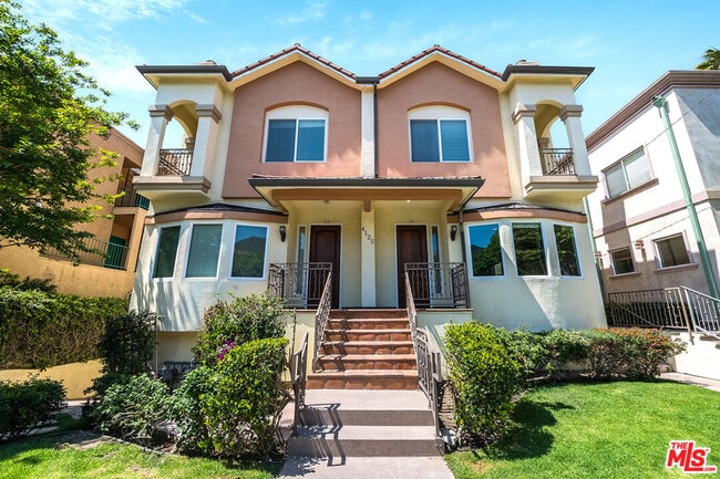 Photo - 4125 W Hood Ave Townhome