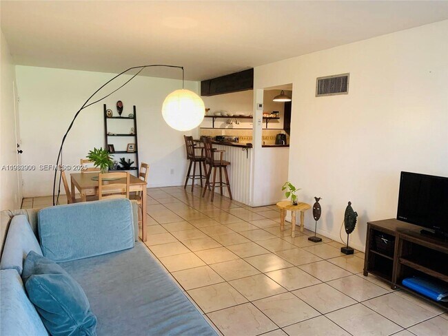 Photo - 5855 Washington St Unit 90