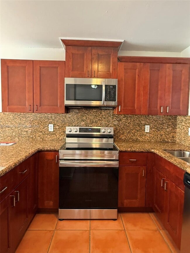 Photo - 6235 SW Kendale Lakes Cir Unit 239