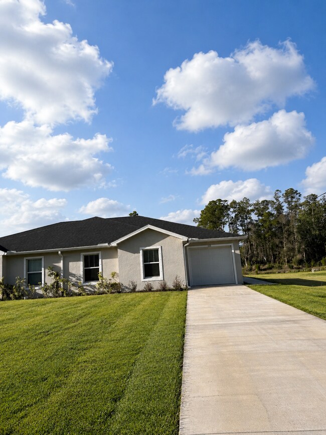 Photo - Polished and Inviting modern 2-bedroms, 2-bath
