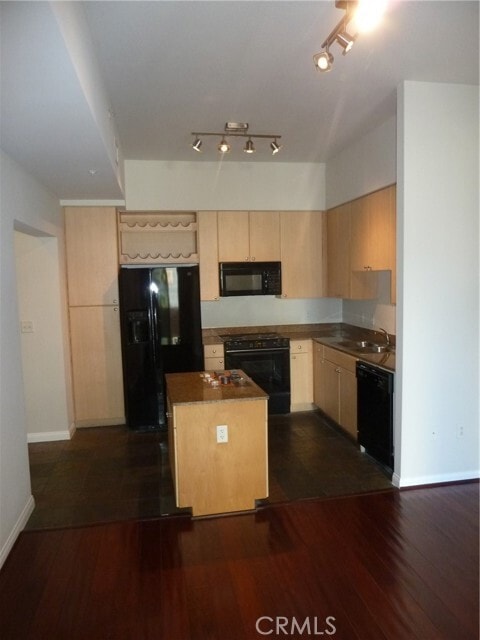 Building Photo - 488 E Ocean Blvd Unit 509