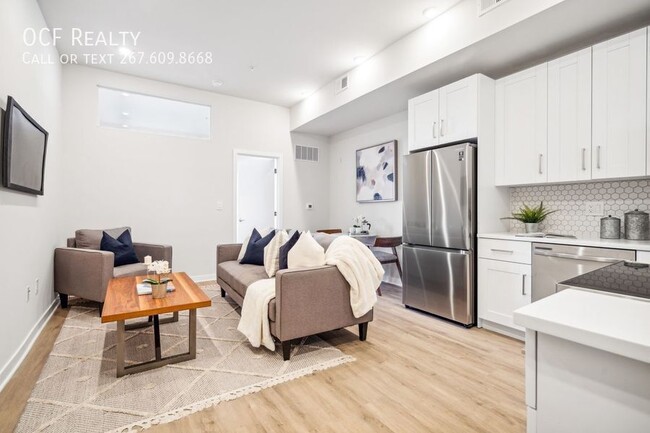 Building Photo - 1330 S Patton St Unit 302