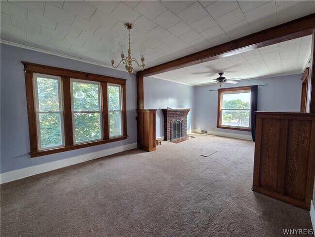 Photo - 94 Parkwood Ave