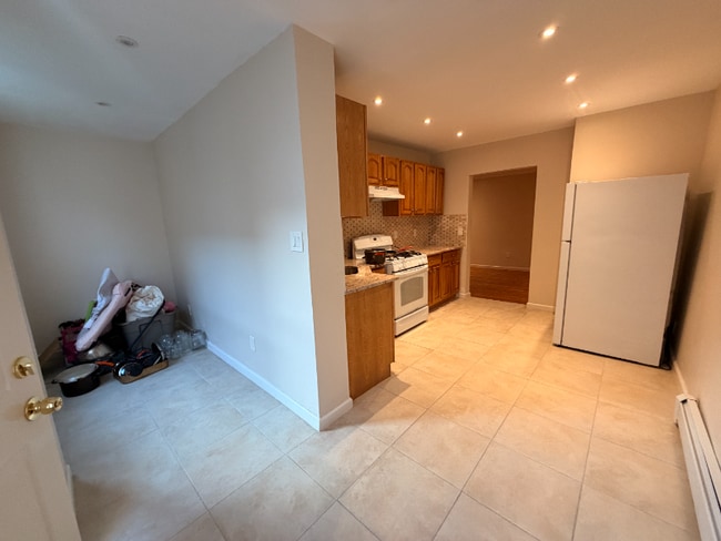 Photo - 2320A Powell Ave Unit 1