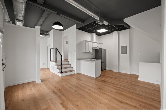 Photo - 435 N Washington Ave