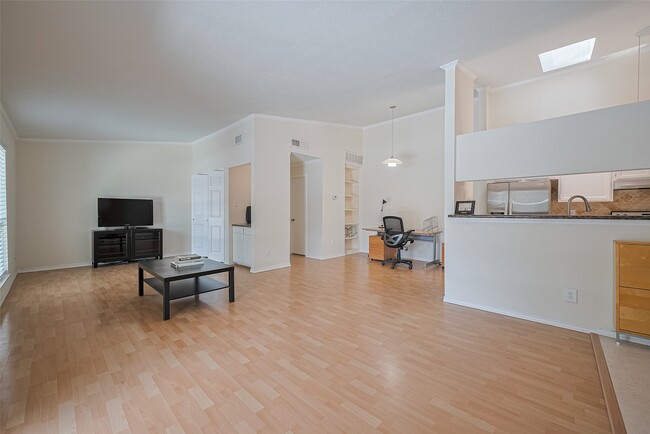 Photo - 2425 Augusta Dr Unit True