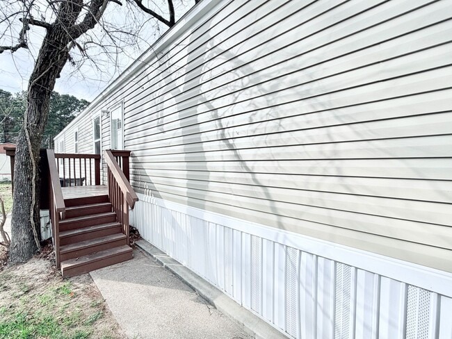 Photo - 117 Betty St