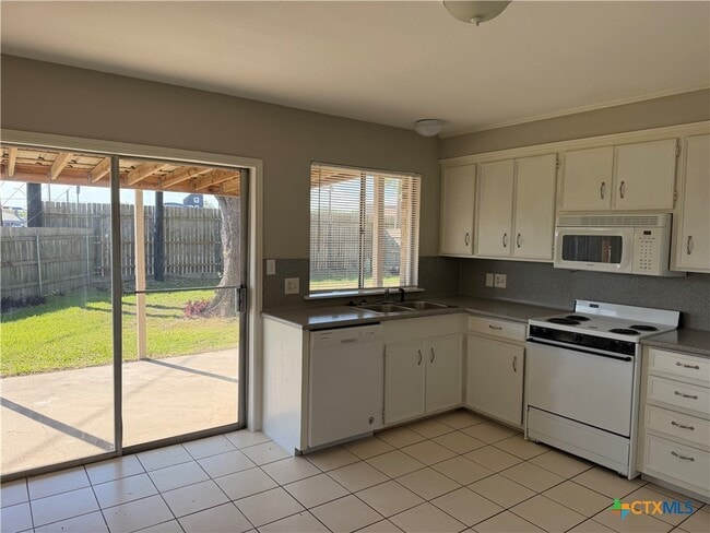 Photo - 111 Lancelot St