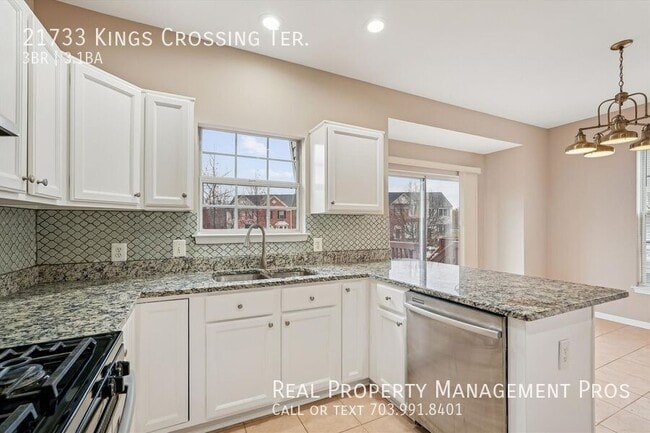 Photo - 21733 Kings Crossing Terrace