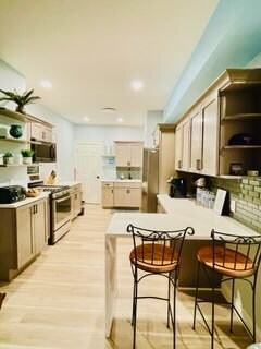 Photo - 1455 W Highland Ave Unit 2R