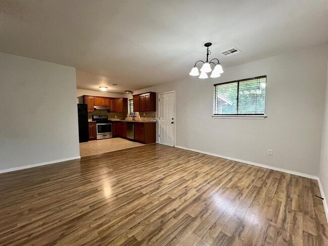 Photo - 7400 Drexel Ave