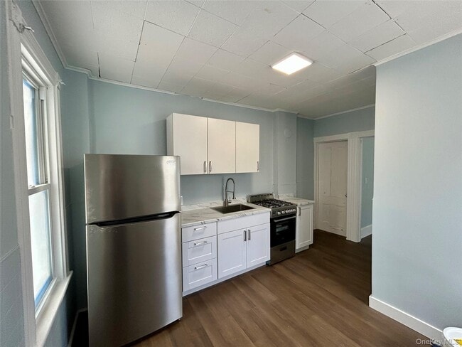 Photo - 206-208-208 W Main St Unit 1