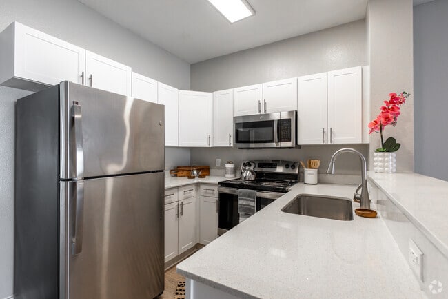 Interior Photo - Shiloh Park Rental