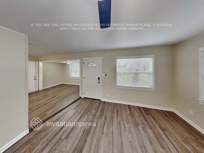 1317 S Mellonville Ave