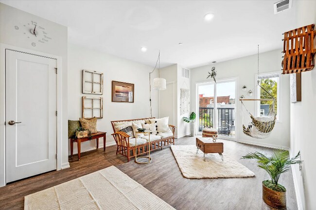 Photo - 2077 Ridge Ave Unidad A11