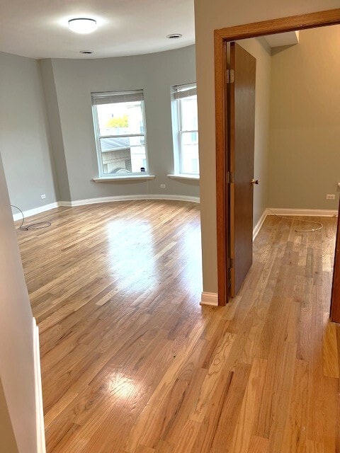 Photo - 1019 E 62nd St