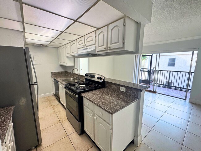 Photo - 4501 Treehouse Ln