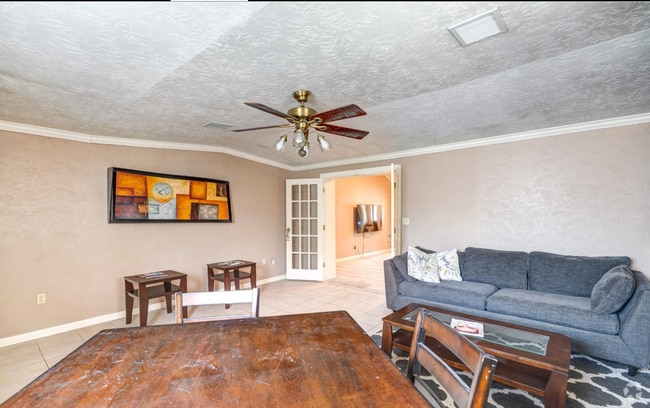 Building Photo - 518 Westshire Dr Rental