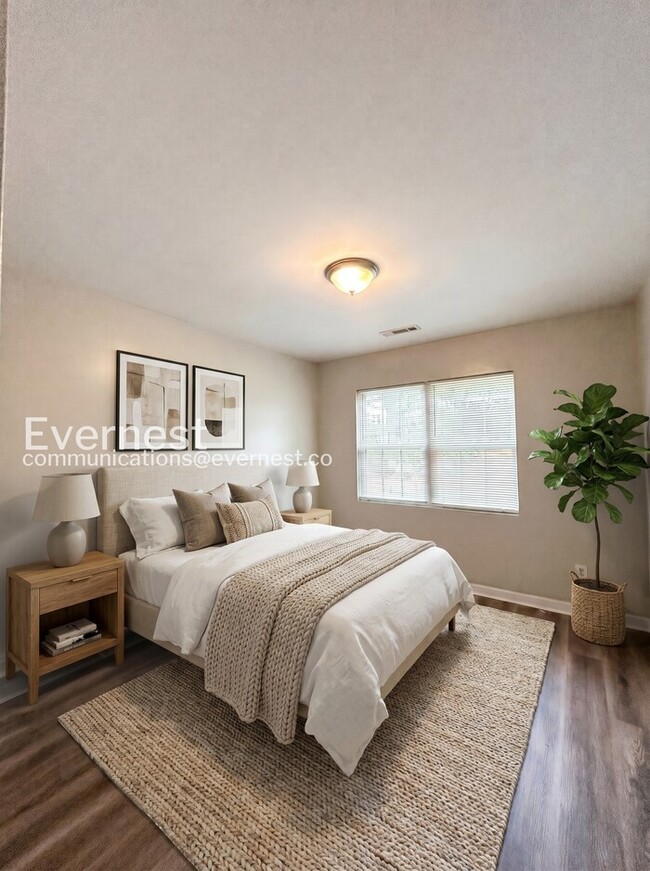 Photo - 1922 Dove Dr