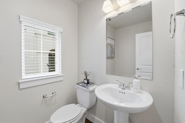 Photo - 2714 Freund St