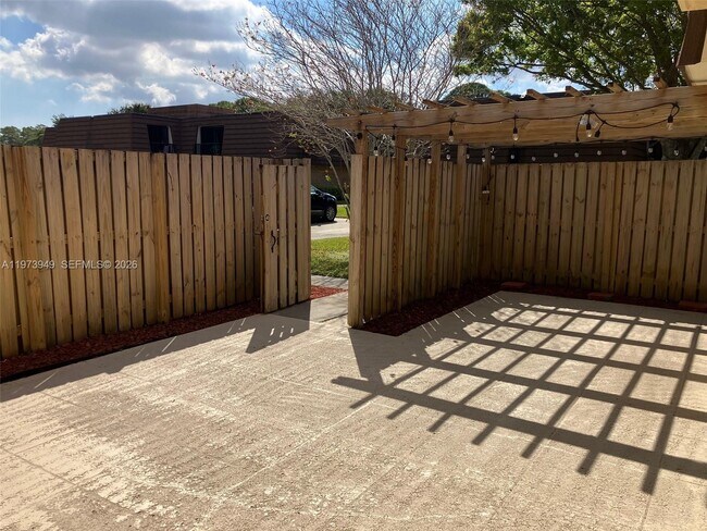 Photo - 1123 11th Ln