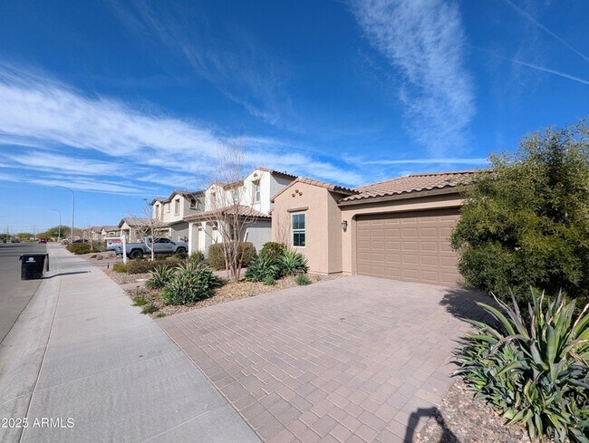 Photo - 4827 S 117th Ave