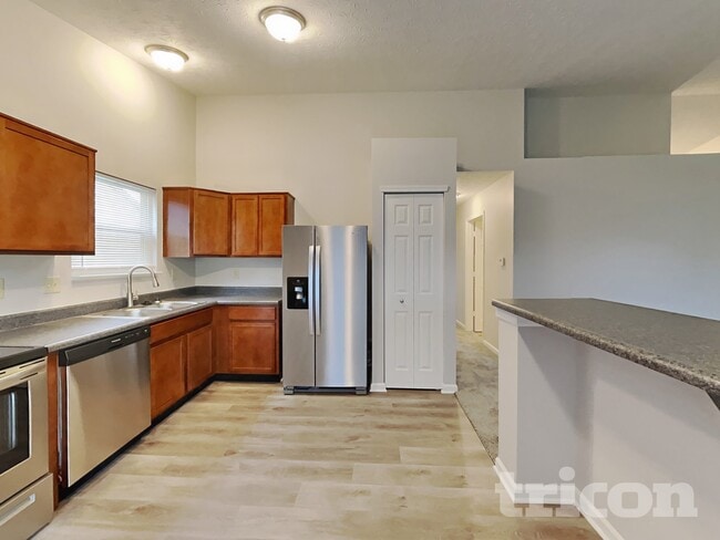 Photo - 5237 Montavia Ln