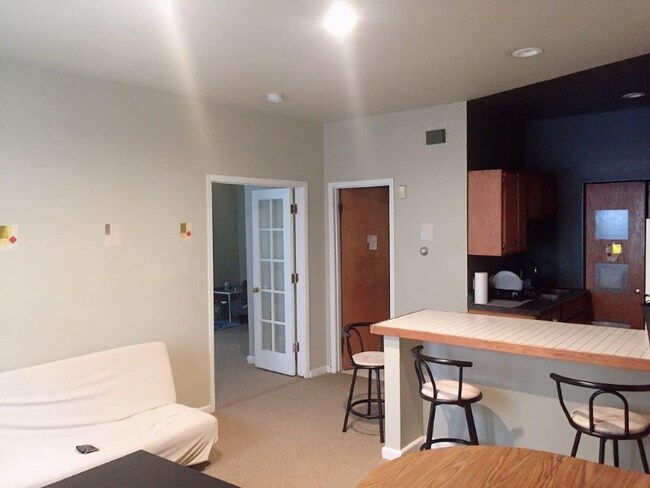 Photo - 825 Russell Ave N Unit 1