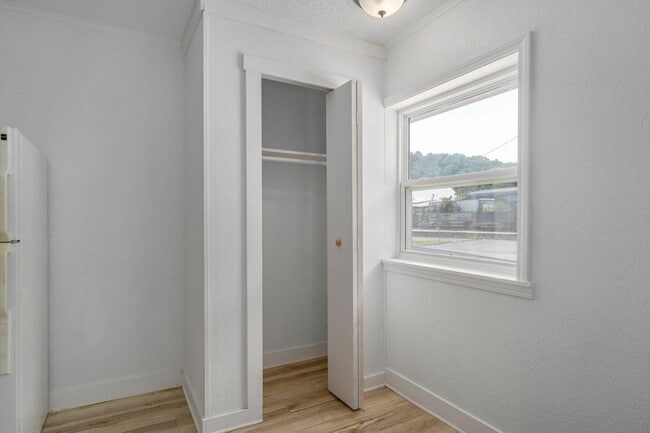 21 Larue St