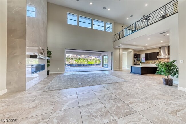 Photo - 72 Bella Lago Ave