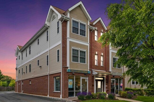 Photo - 14 Elmer St Unit 2B