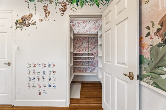 Photo - 20305 Aetna St