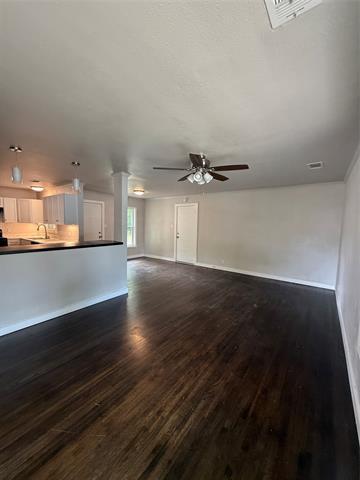 Photo - 507 Davis Dr