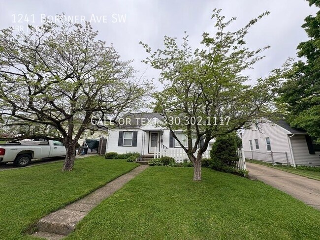 Photo - 1241 Bordner Ave SW