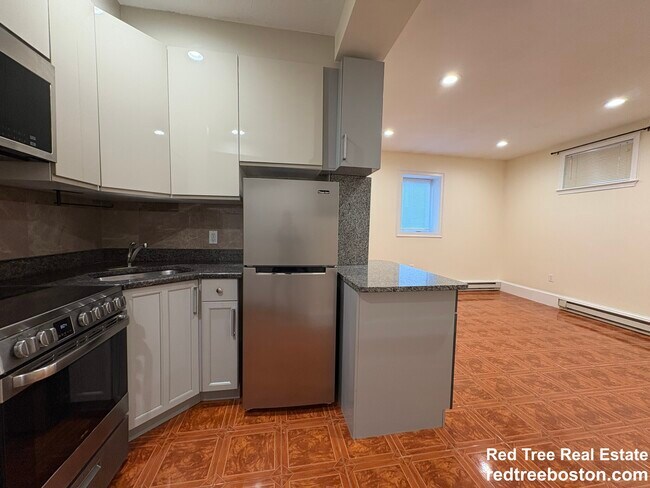 Photo - 69 Babcock St Unit 7