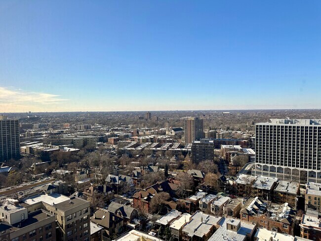 Photo - 4343 N Clarendon Ave Unit 1511