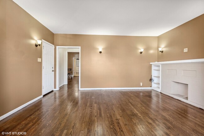 Photo - 7613 S East End Ave Unit 1