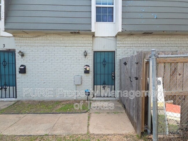 Photo - 5808 Wellington Dr