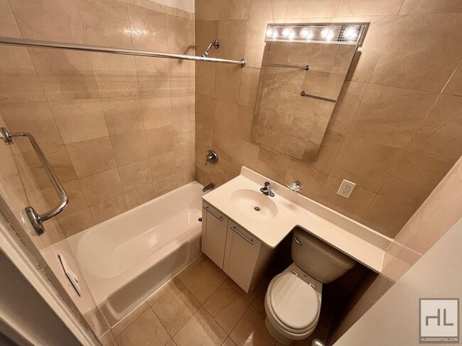 Photo - EAST 49 STREET Unidad 8H