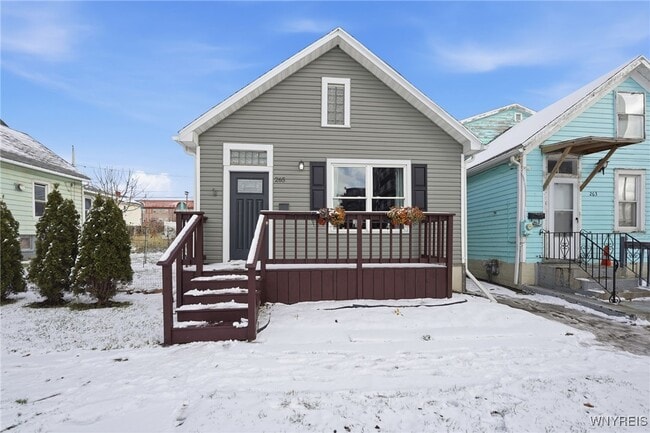 Photo - 265 Efner St