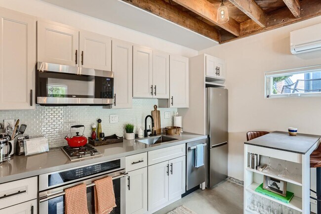 Photo - Unique DADU with heated floors, AC, design...