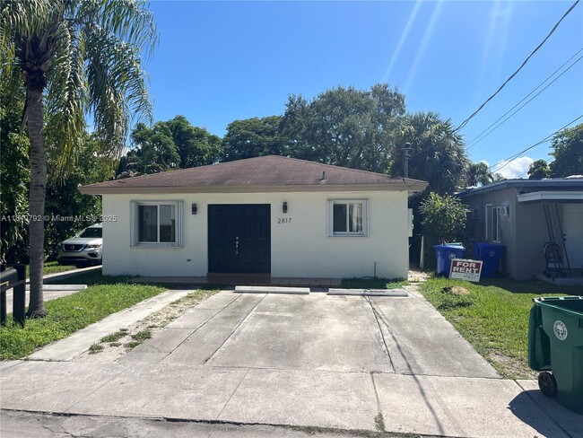 Building Photo - 2817 SW 39th Ave Rental