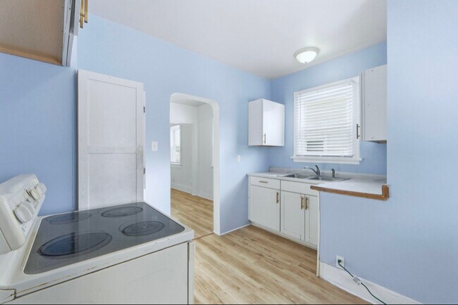 Photo - 1629 Sherman Blvd