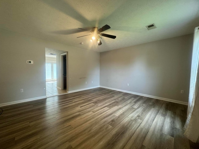 Photo - 125 Woods Trail Unidad B